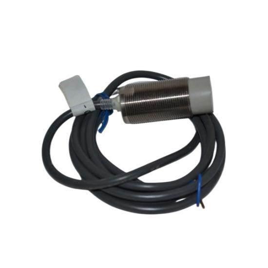 XSAV11801TF  Schneider Inductive Proximity Sensor